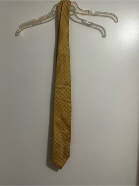 Joseph Abboud Gold Geometric Silk Tie